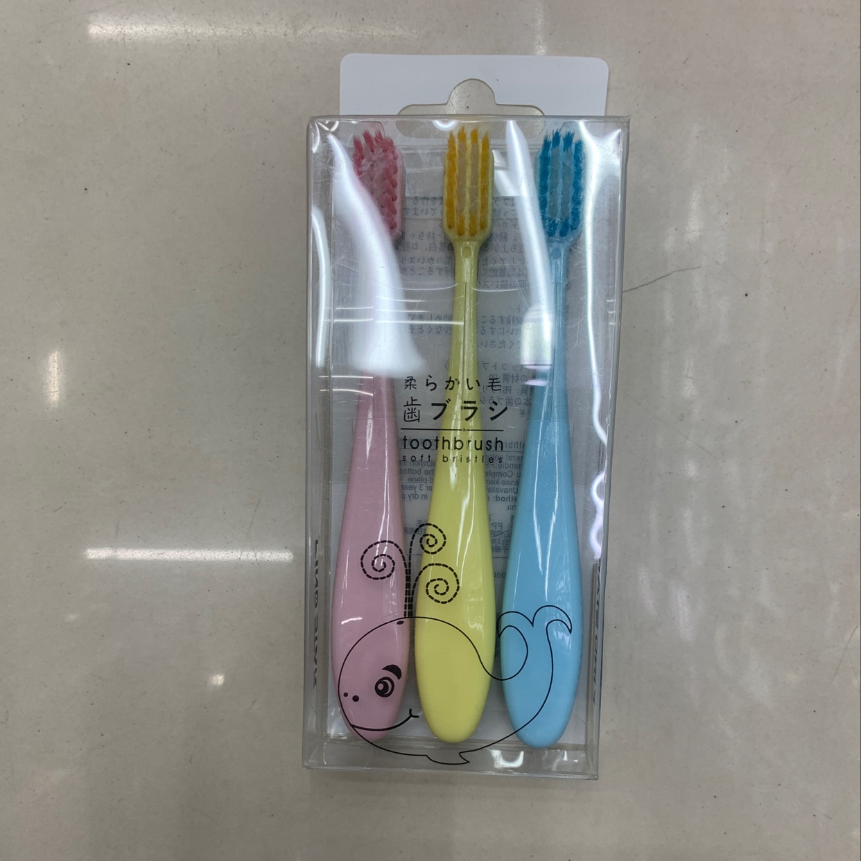 T666 three card toothbrushes thumbnail