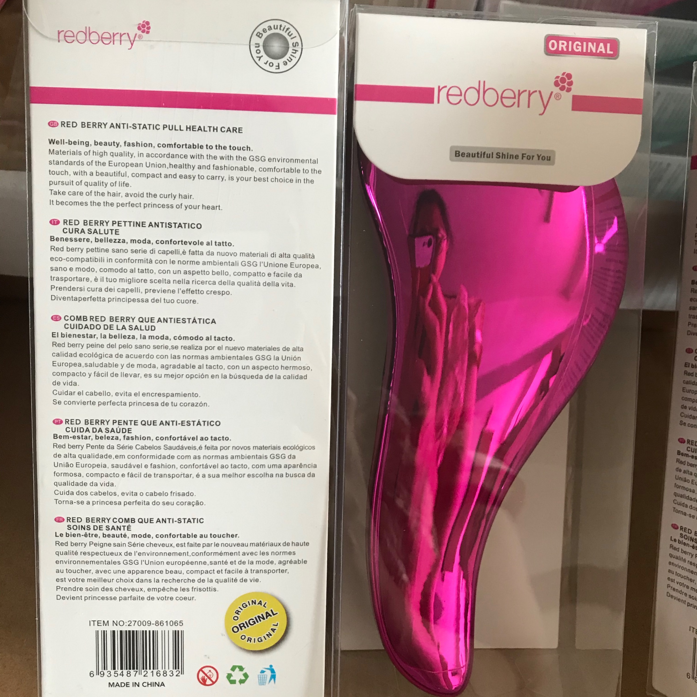 A large chicken leg comb for smooth hair pic 8