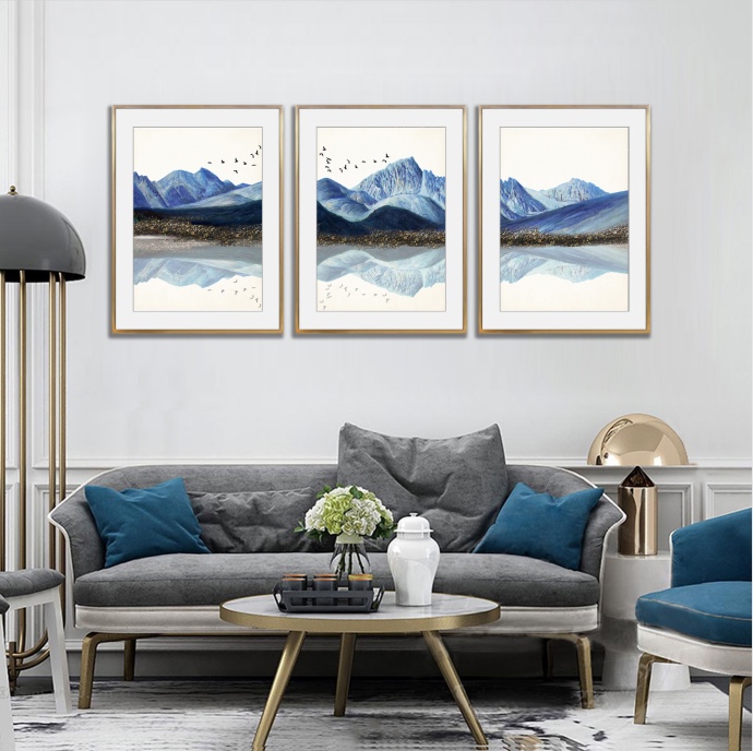 本来·画 规格：50*70*3CM
鎏金画沙发背景墙装饰画 铝合金外框