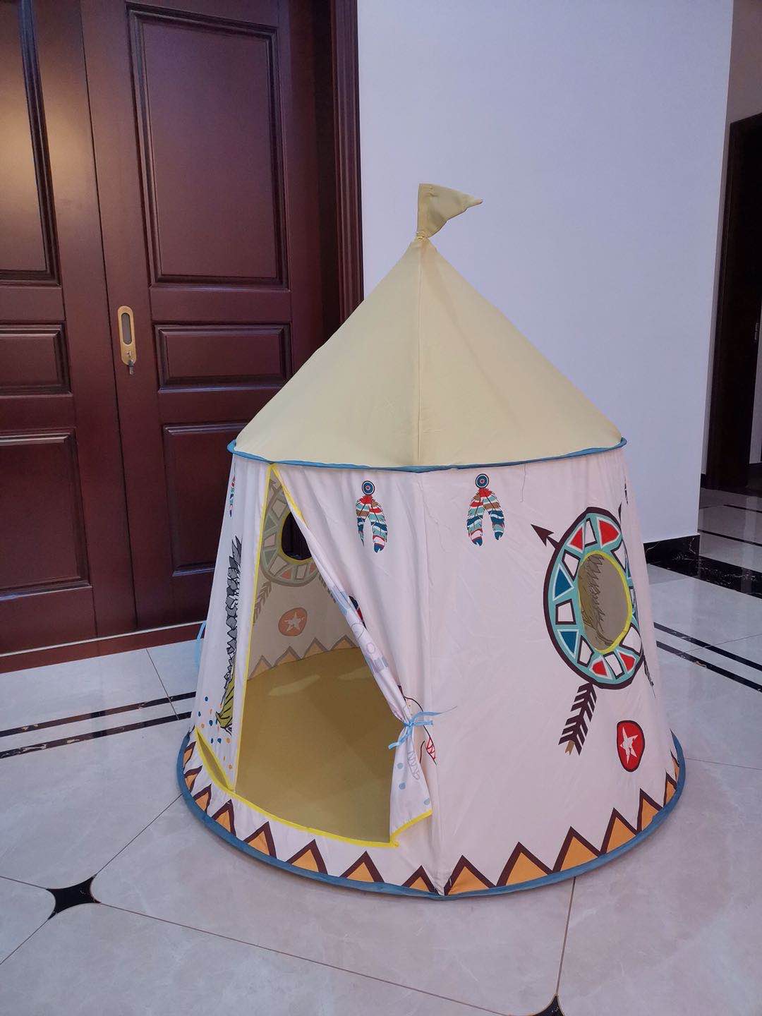 Indian-style children's tent