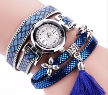 名族风系列女士绕圈手表 流苏挂件手链表女士时装表