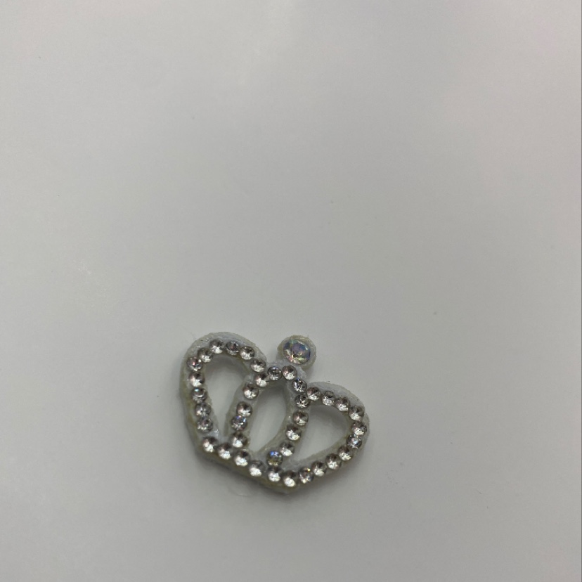 Hollow Little Crown New Creative Spray Paint Bear Diy Accessories Mobile Phone Shell Beauty Materials Alloy Bear Hair Jewelry Hollow Little Crown New Creative Spray Paint Bear Diy Accessories Mobile Phone Shell Beauty Materials details Picture