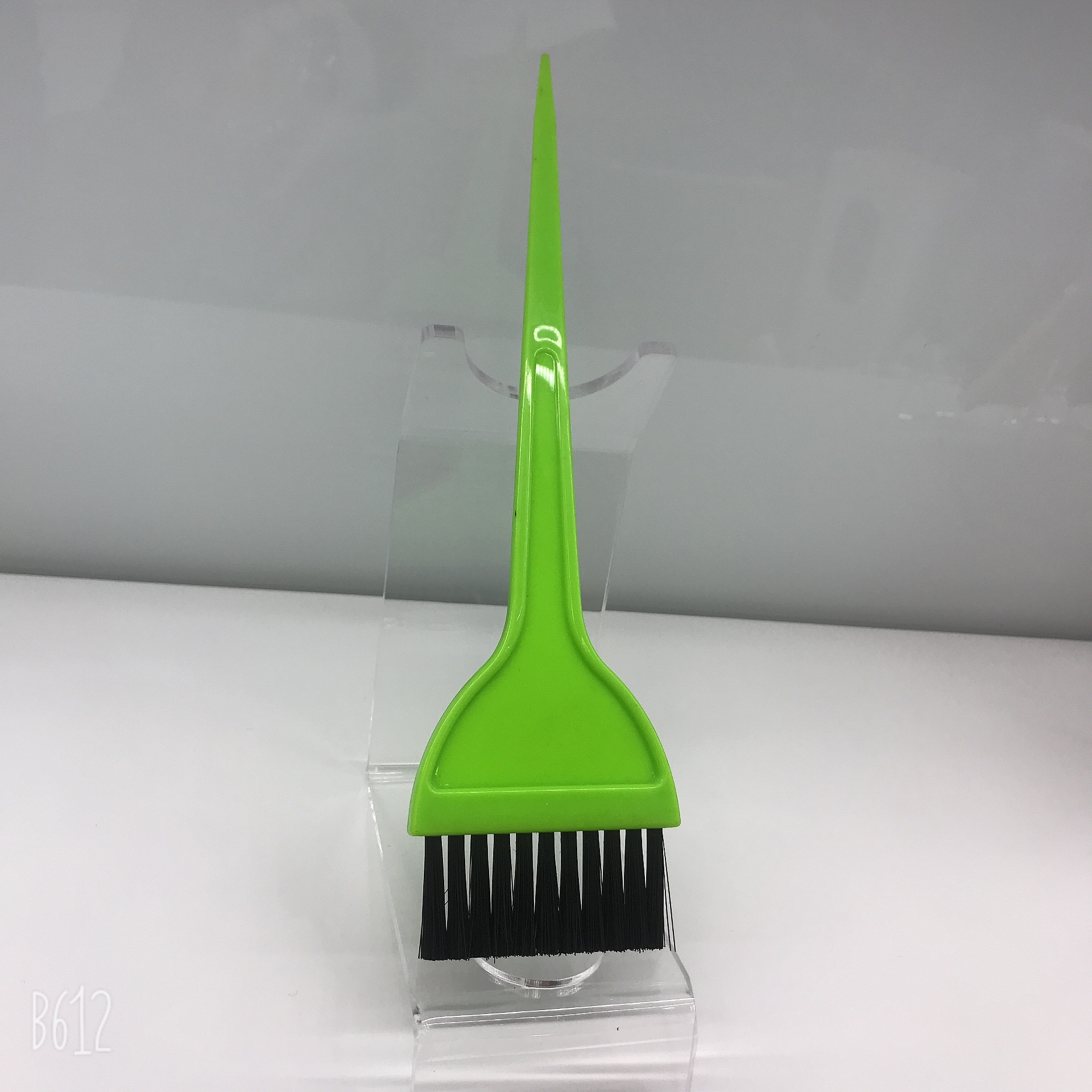 Hair dye brushes, hair combs, hair dye tools, hair care supplies, exclusively for hair salons detail image 4