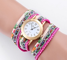 新款彩色链条女士手链手表外贸女士奢华绕圈石英手表