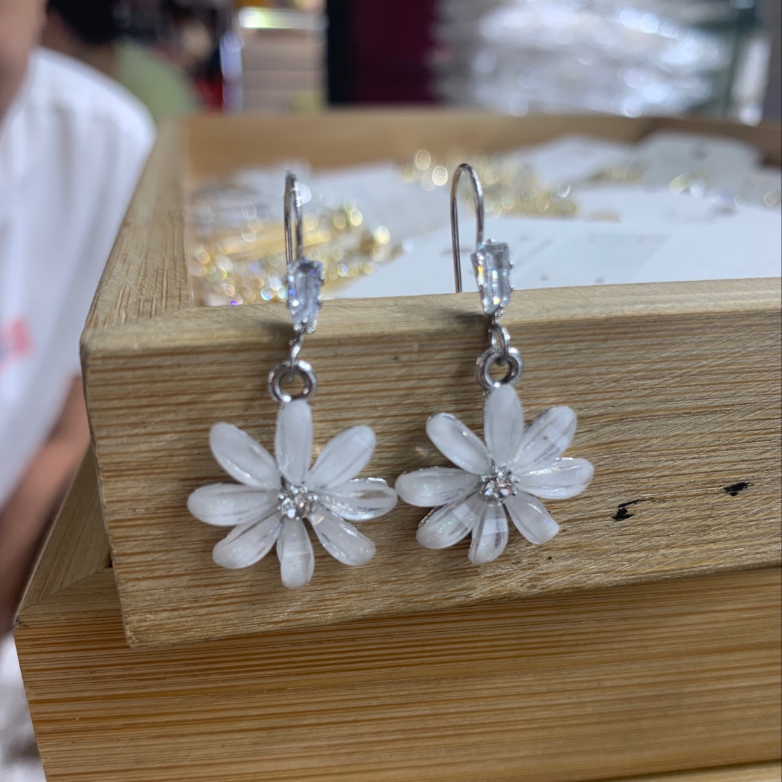 Earrings 19 Specification image