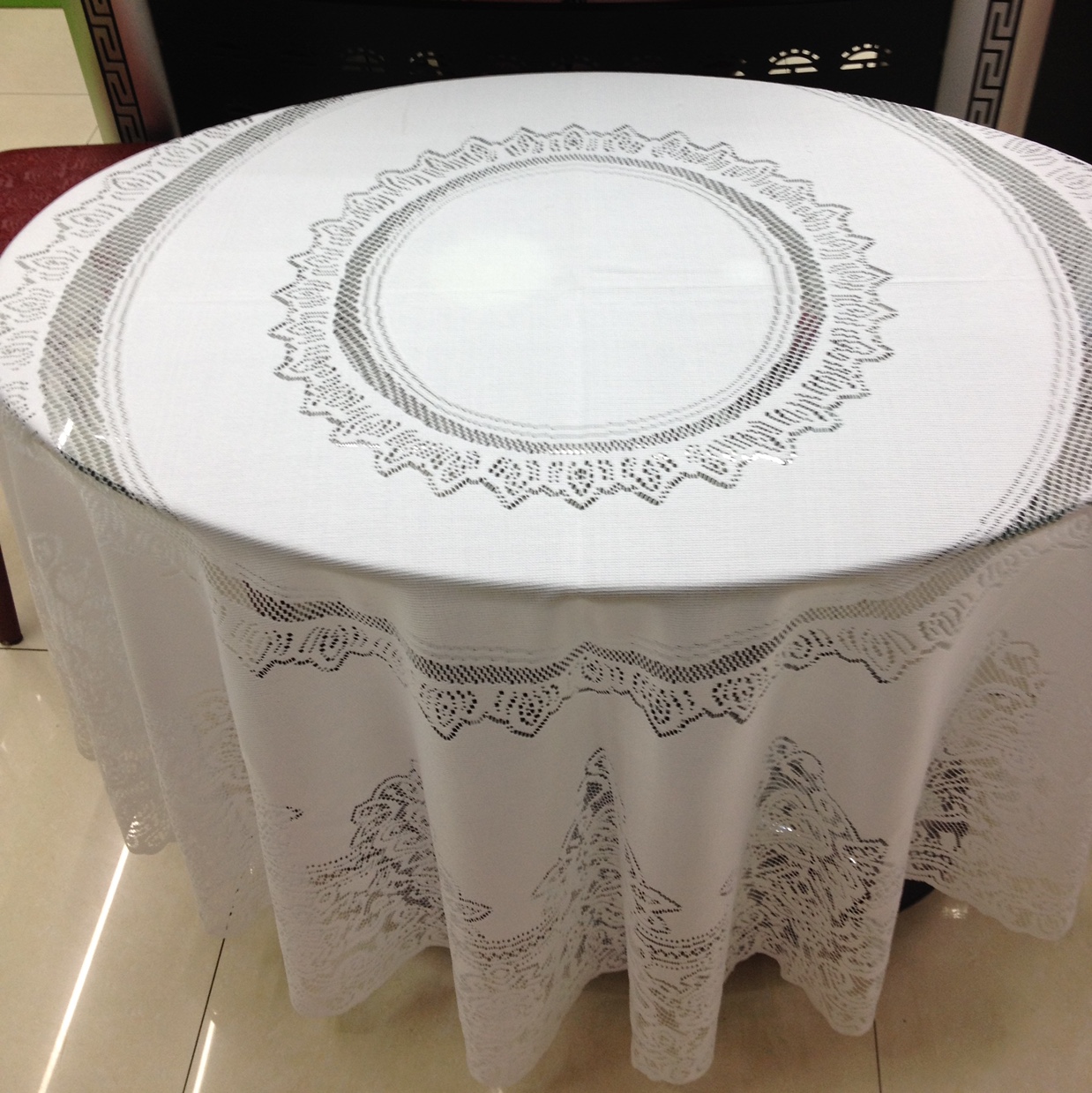 Lace tablecloth thumbnail
