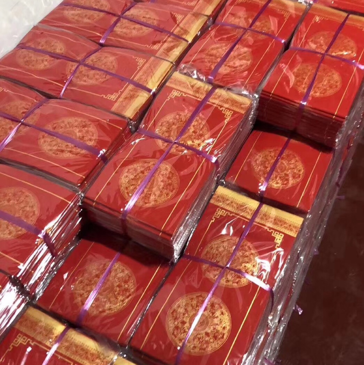 Handwritten Xuan paper gift couplets, "Fu" character red envelopes, big gift packs, advertising customization 137