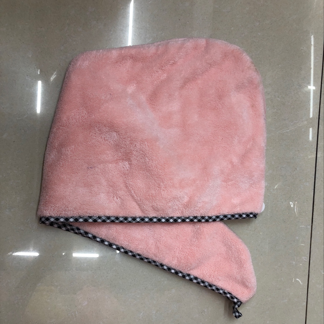 Coral fleece dry hair cap with edge details Picture