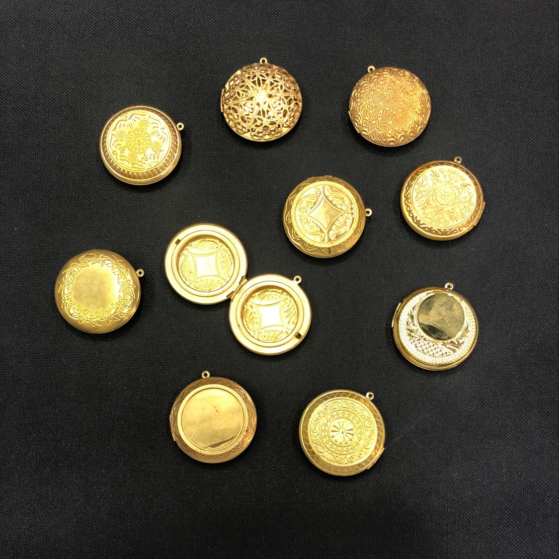 44m large round phase box can be customized thumbnail