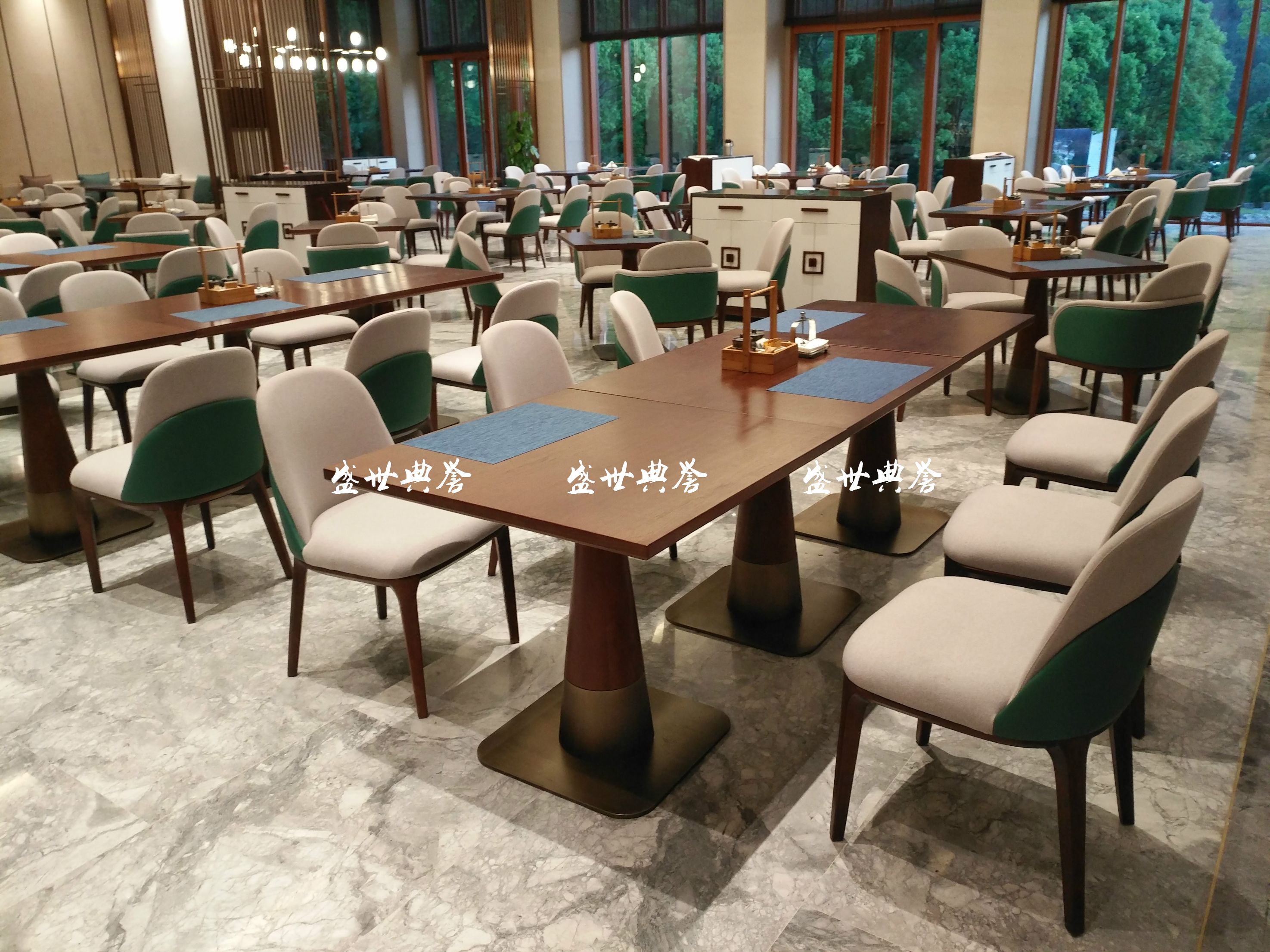 上海五星级酒店西餐桌椅定做宾馆早餐桌椅度假酒店自助餐厅实木椅详情图10