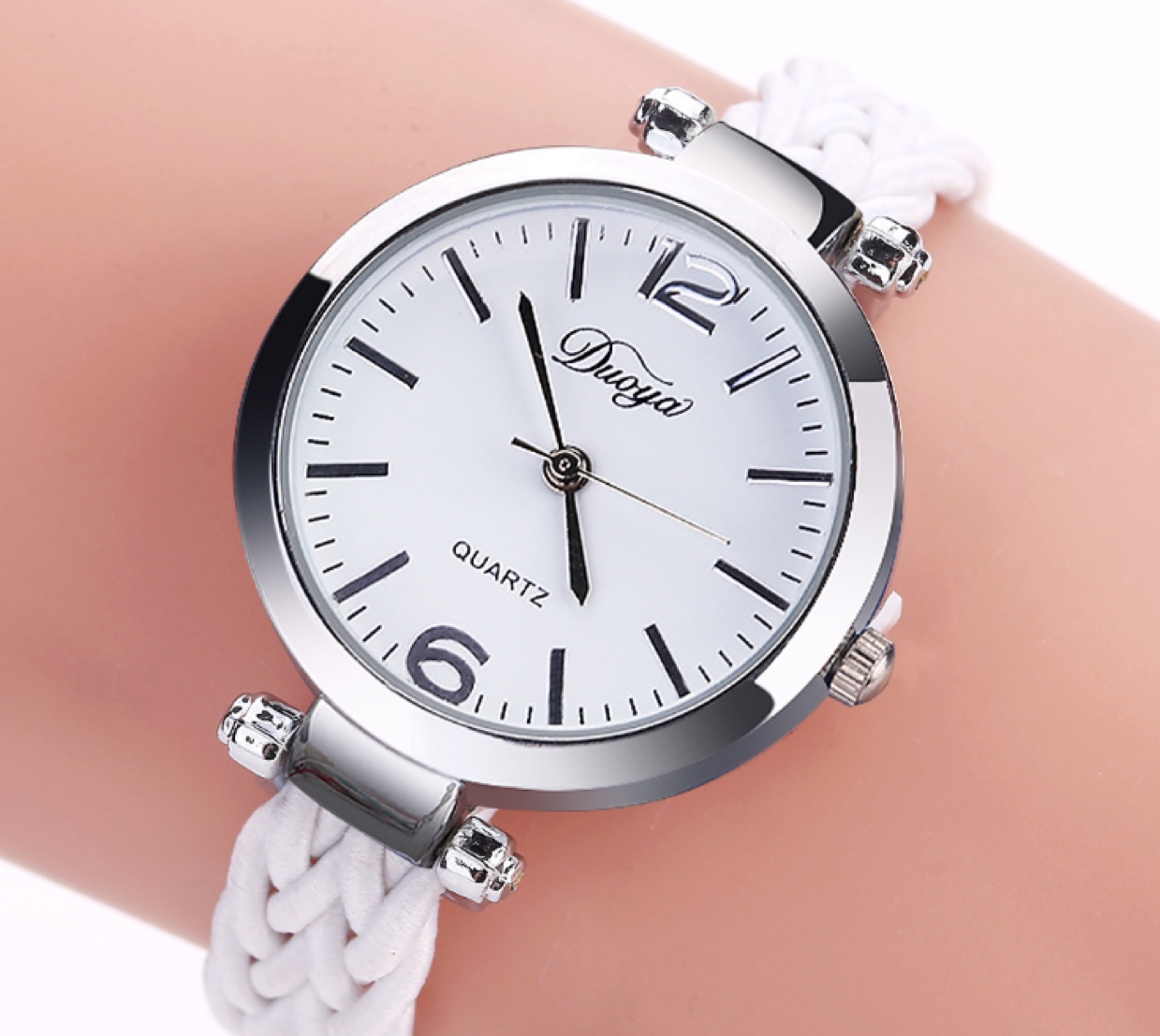 外贸时尚缠绕手链表 女款简约休闲复古手表