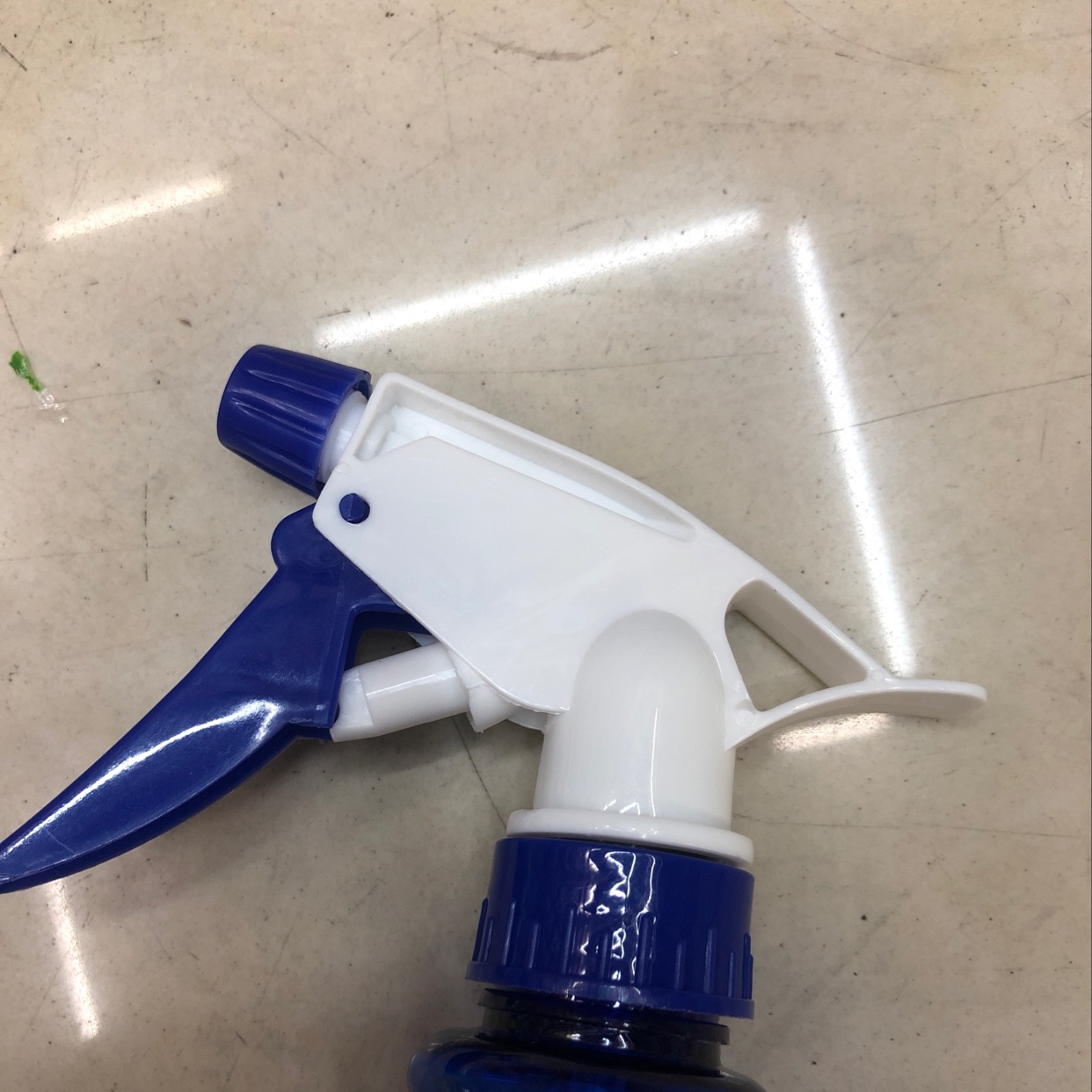 Factory Direct Sales Plastic 11A Watering Can details Picture