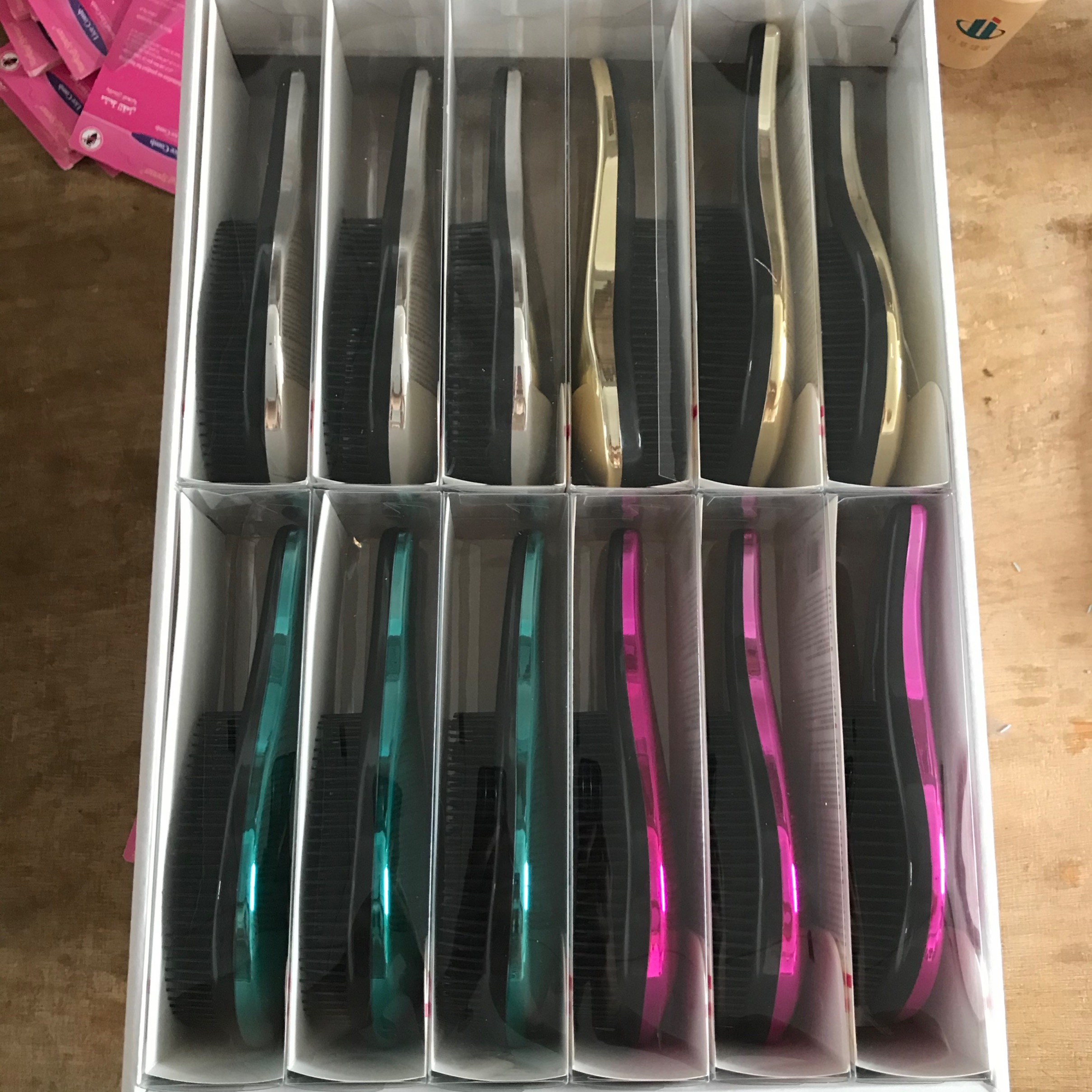 A large chicken leg comb for smooth hair pic 7