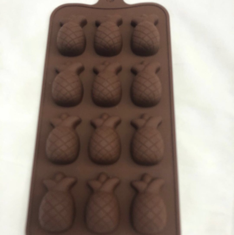 Silicone chocolate cake mold (pineapple)