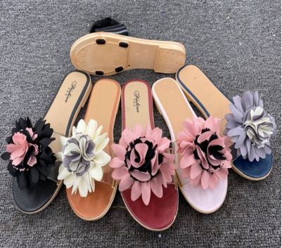 Ladies fashion flower slippers