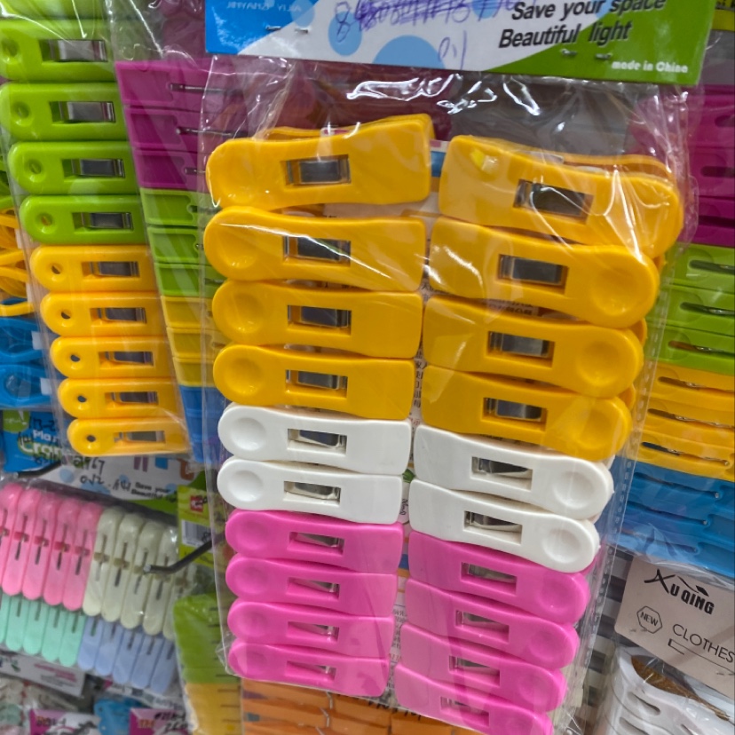 8108 Factory direct sales plastic clip clothes clip clothes hanger insolate fixed clothes clothes clip socks clip air drying clip thumbnail