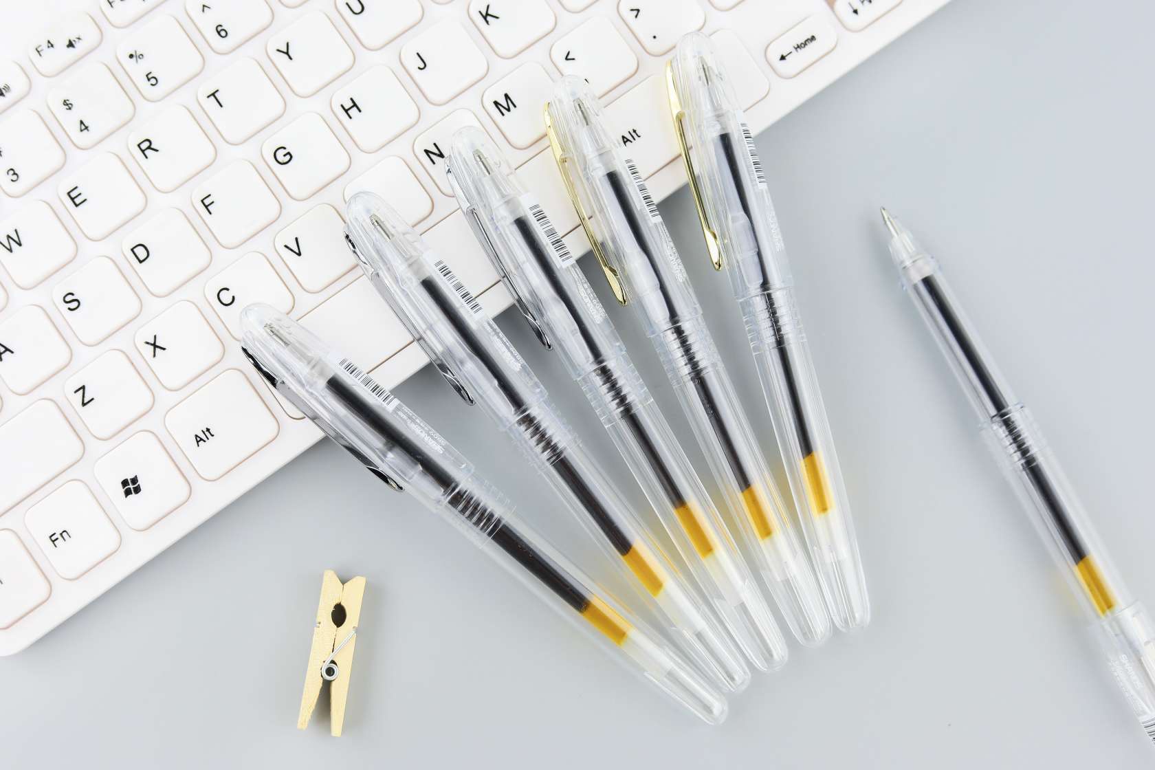 S809 Student Exam Neutral Pen Large Capacity Transparent Pen Pen undefined