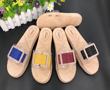 Women's Slippers 105