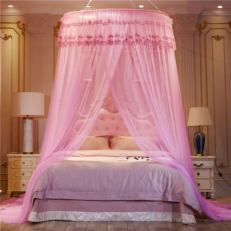 Mosquito net with circular ceiling - Tilting the city thumbnail