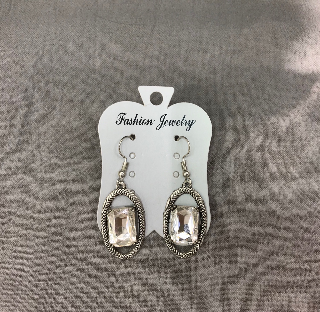 Size 13 vintage earrings thumbnail