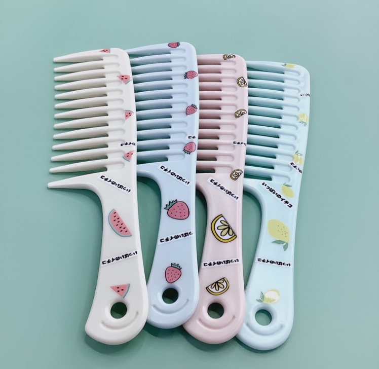 Extra-large toothed hair perming comb