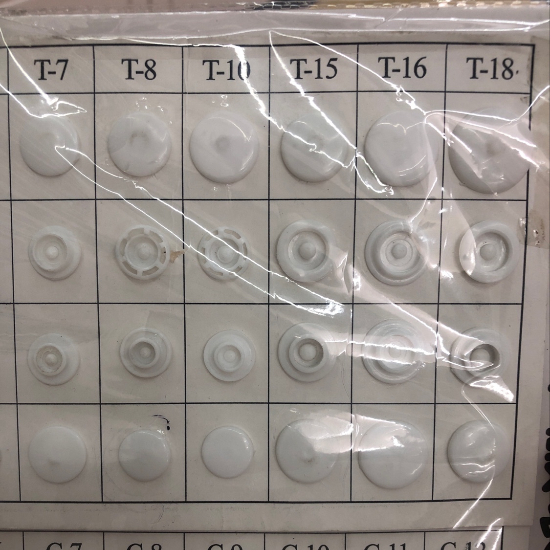 糖果色树脂四合扣，各种彩色都可定做，量大优惠，欢迎询价👏🏻白底实物图