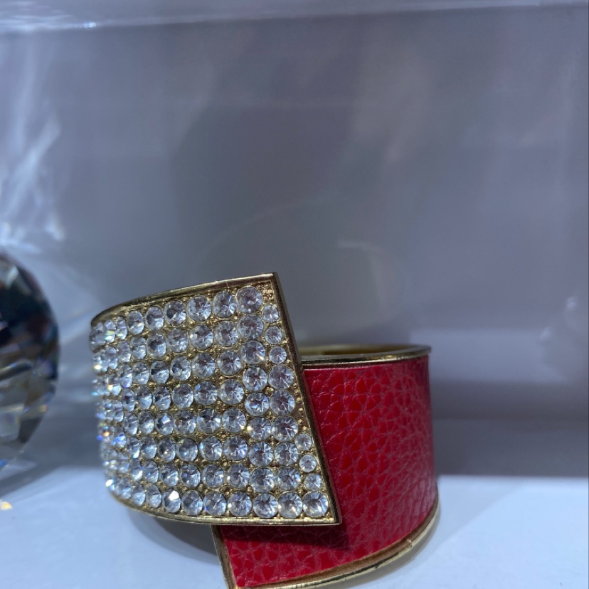 Full diamond fan-shaped color details Picture