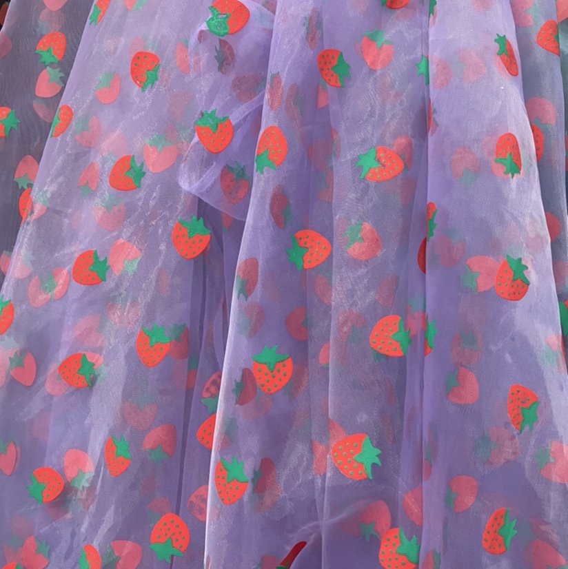 National trend strawberry-shaped gauze 1 factory direct sales, new season products available for wholesale or retail