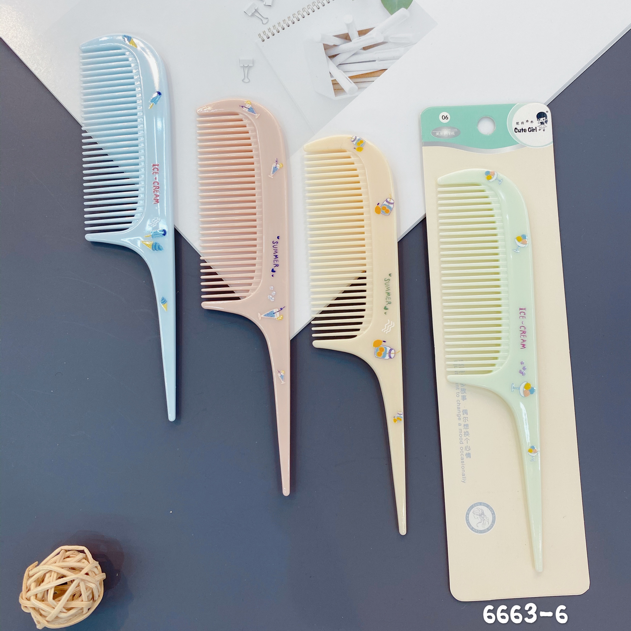 Ice cream 🍦 little comb children 's comb Item Picture