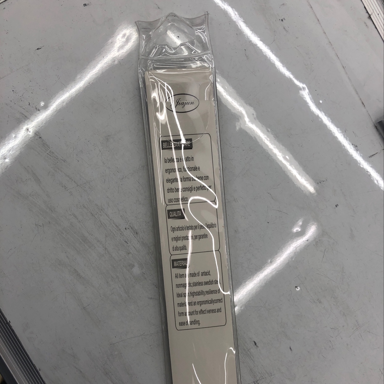 7.3 White pole with a round tip Specification image