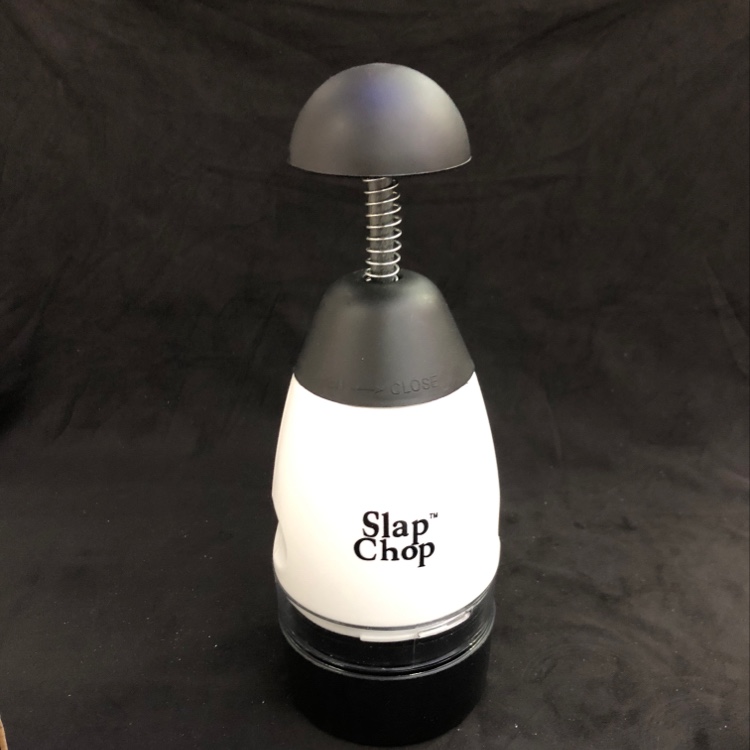 Black and white onion blender