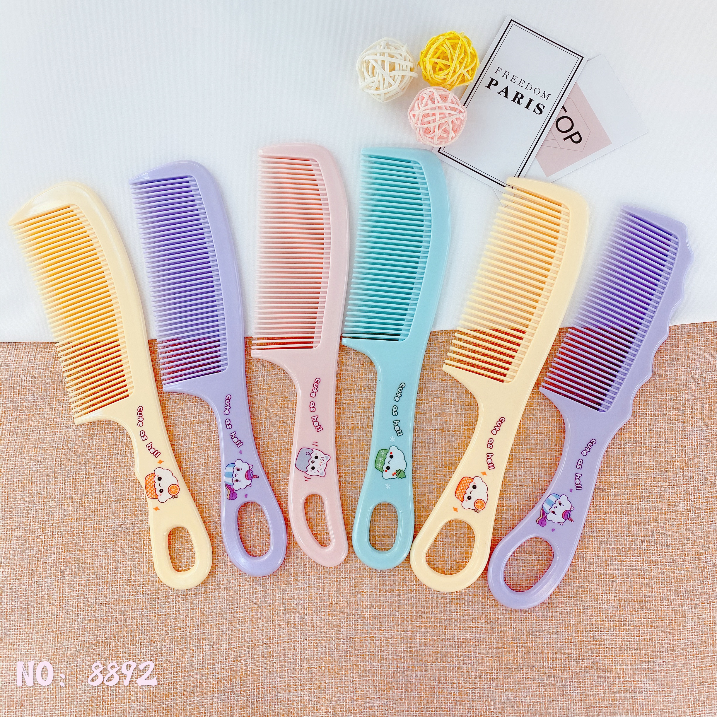 Cartoon hair comb undefined