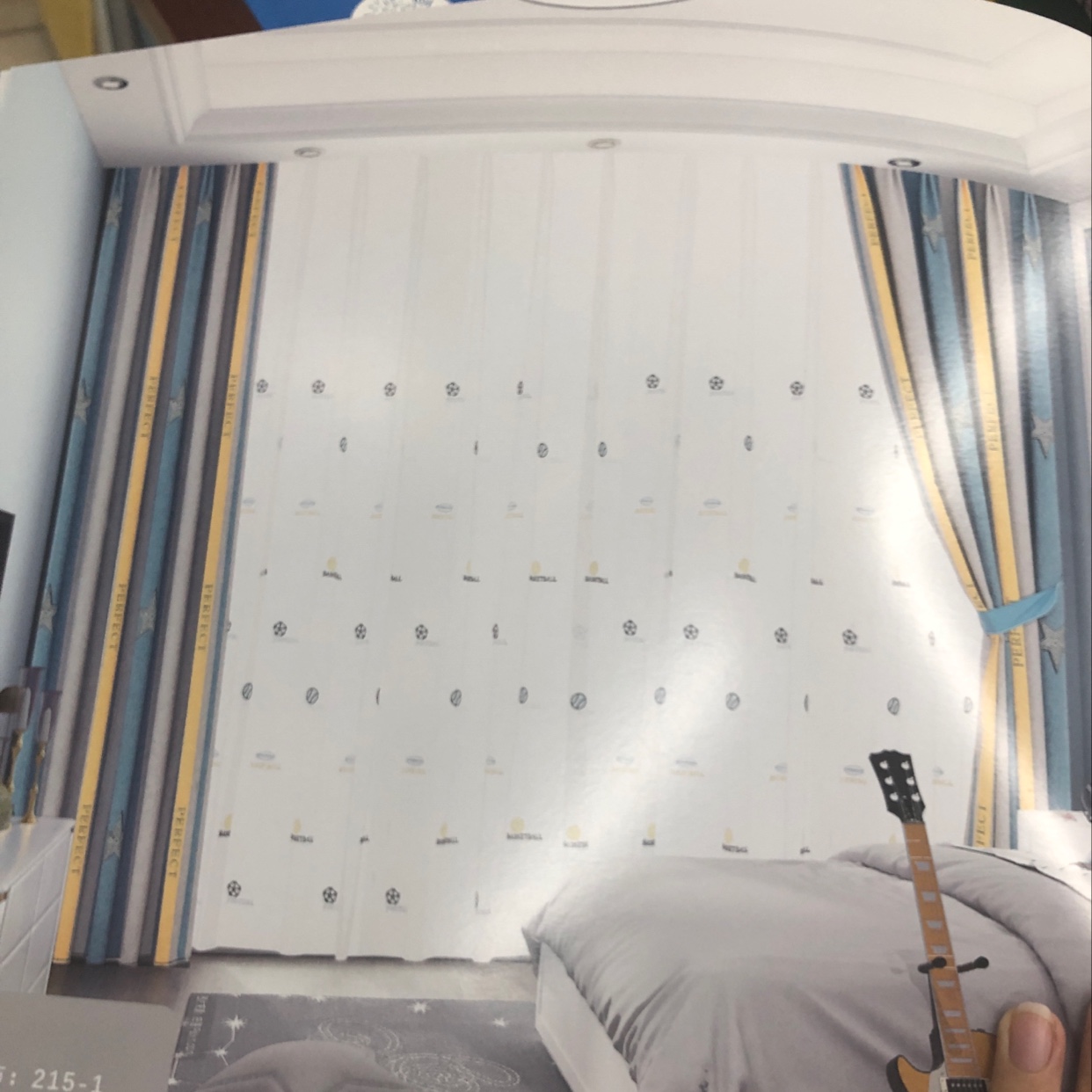 Main fabric of the curtain 215-1