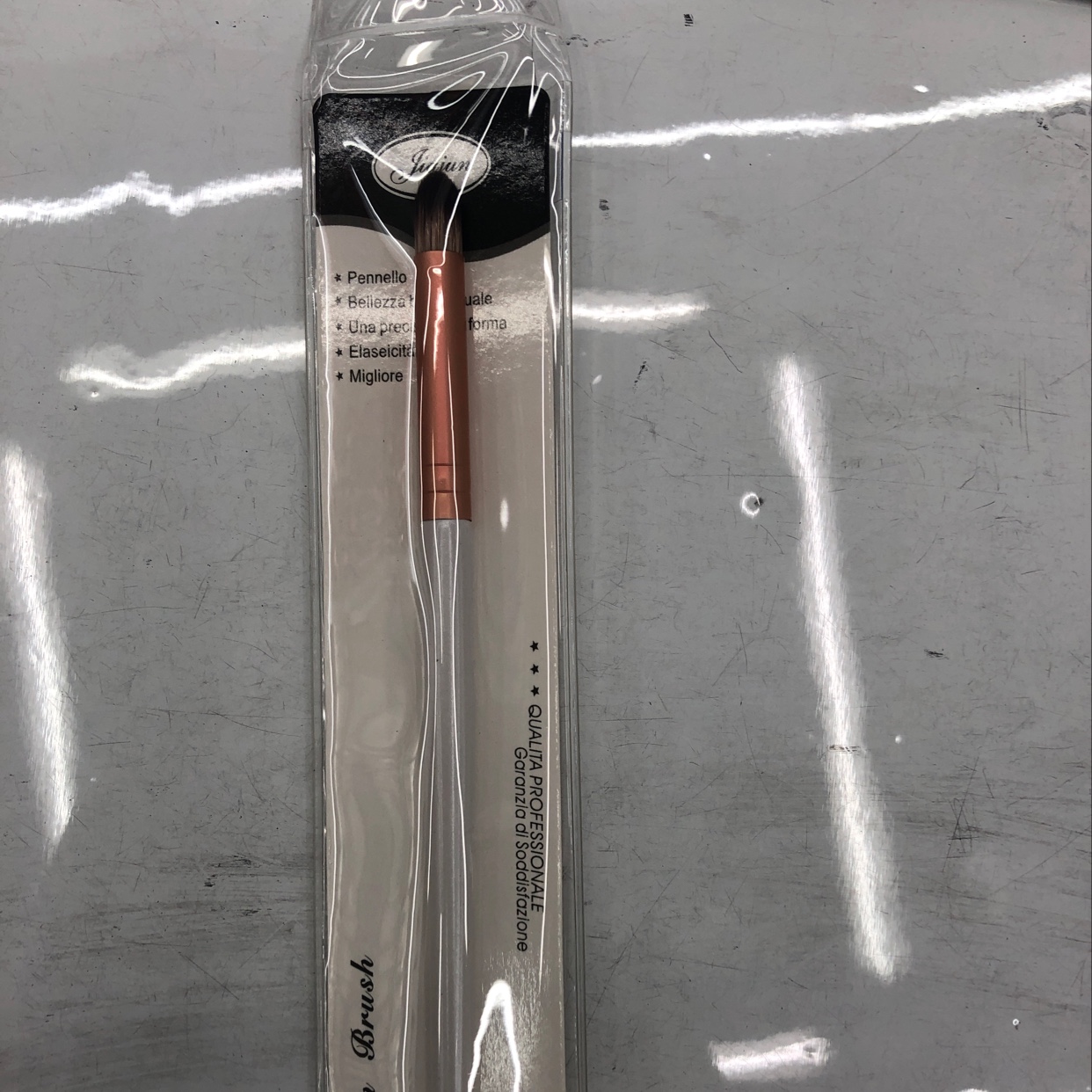 7.3 White pole with a round tip details Picture