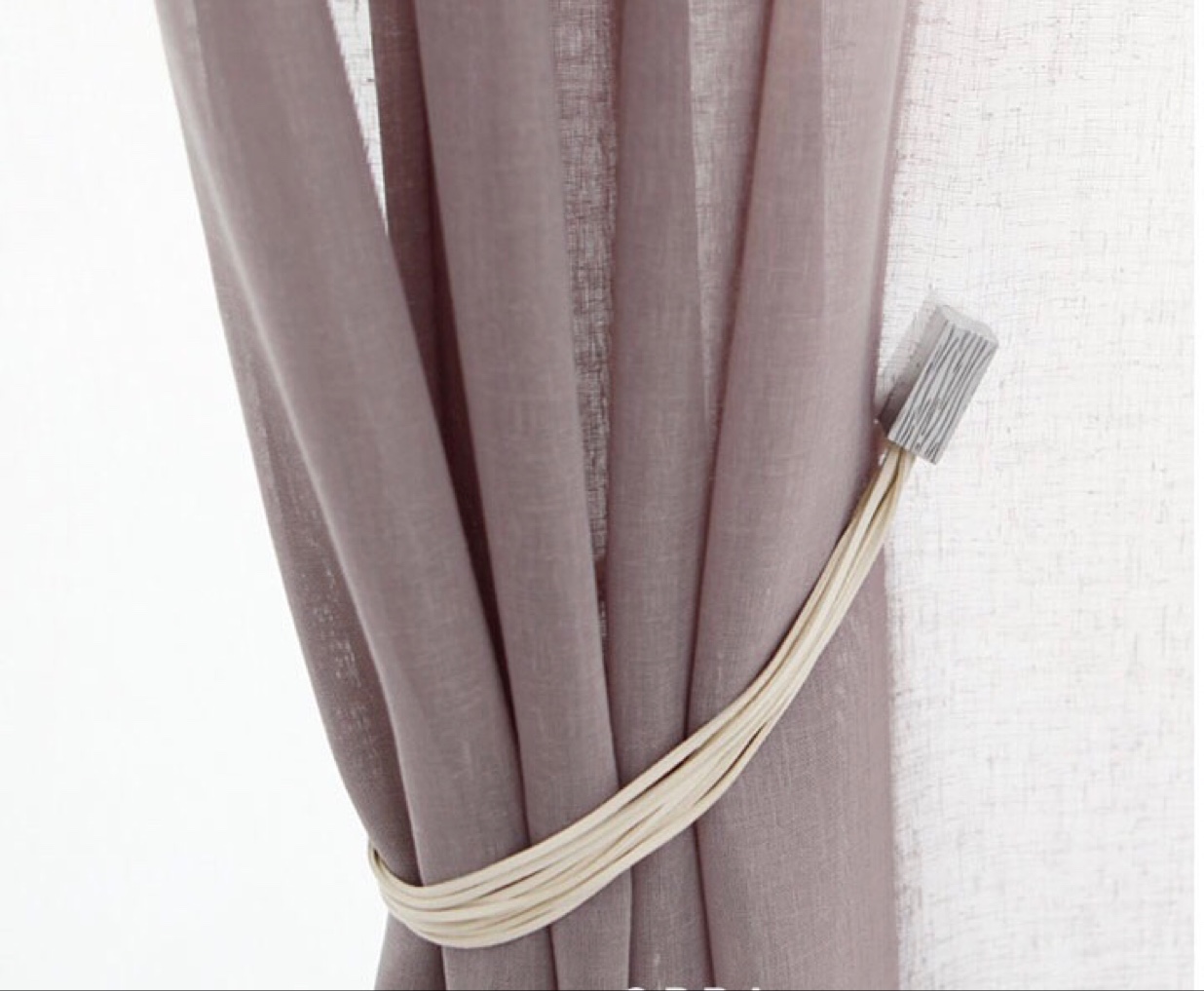 A friend's window decoration ten ropes suede curtain magnet buckle a pair of non-punch curtain binding hooks thumbnail