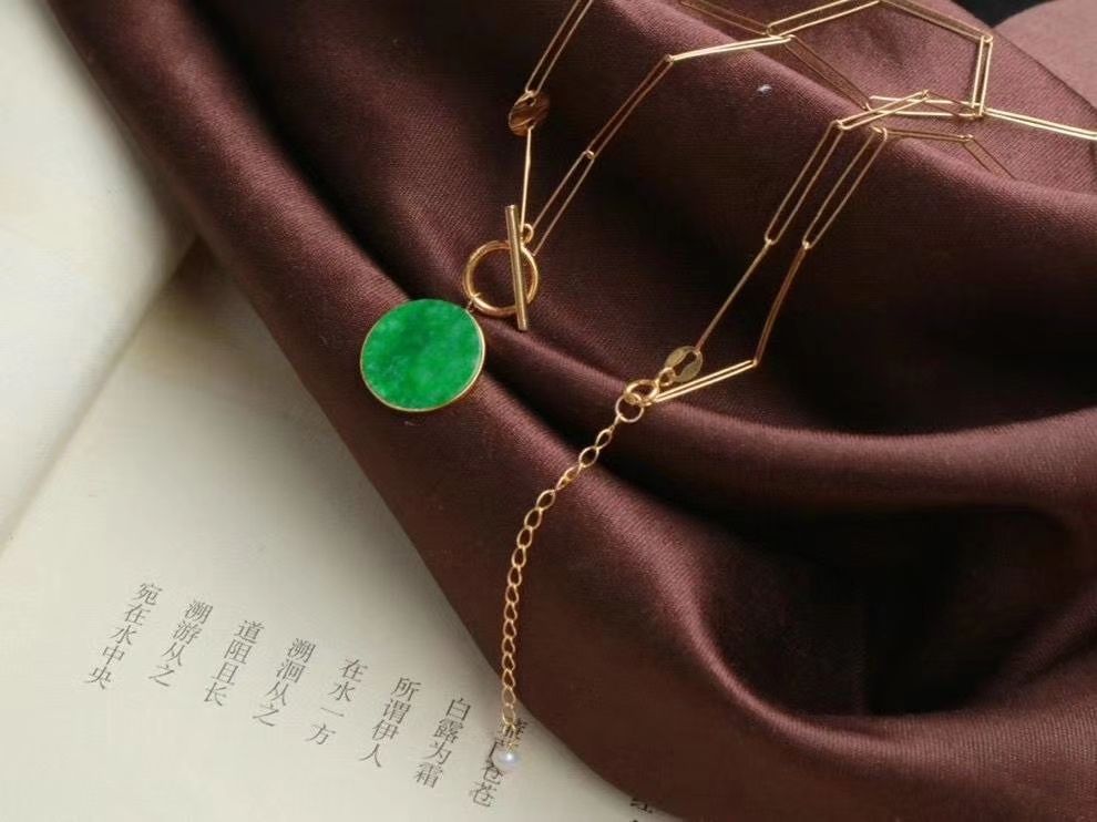 巴洛克风格 18k金镶嵌天然翡翠大饼项链 链身为进口手工链 可调节详情图3