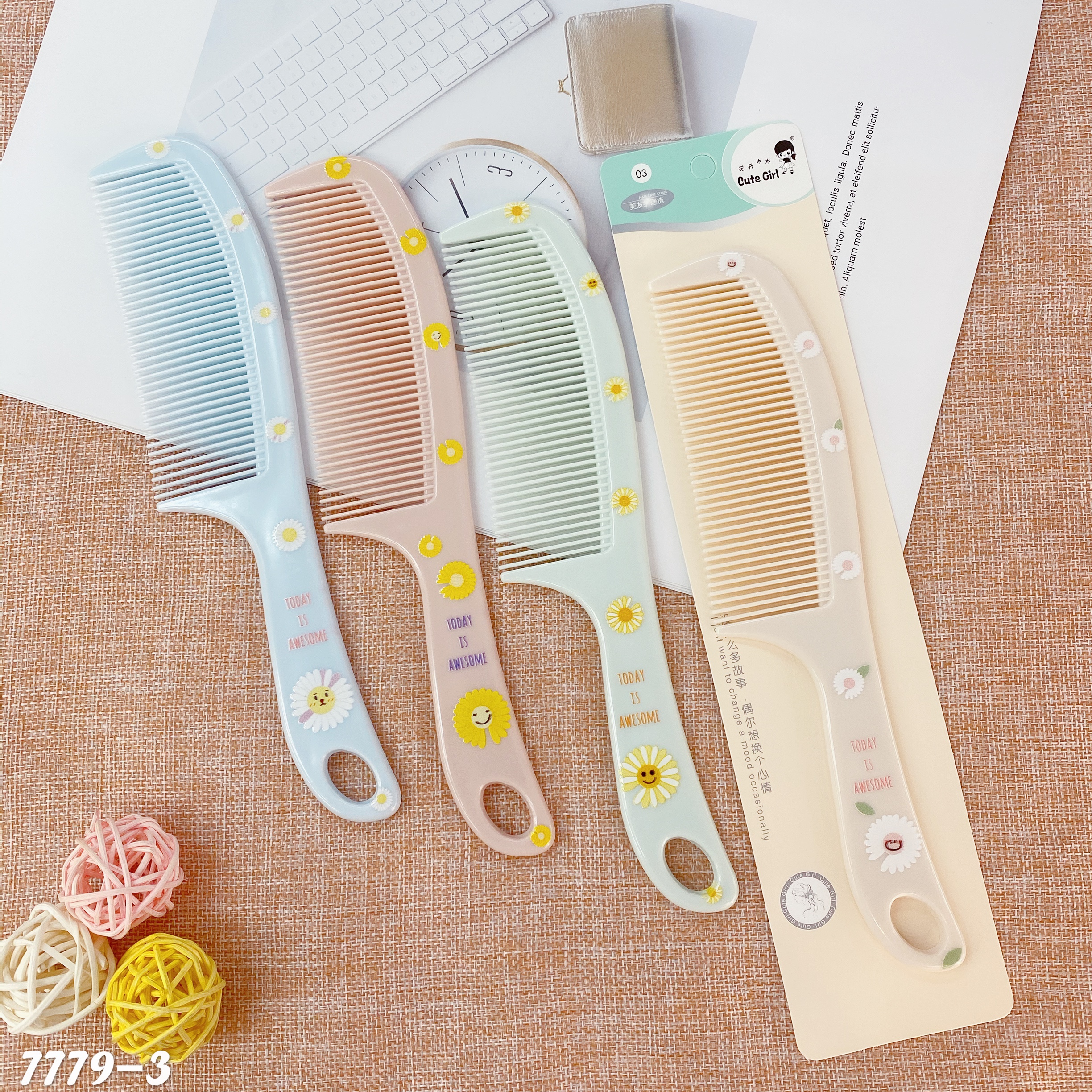 Best-selling promotional pattern: Daisy flower pattern printed pattern comb Item Picture