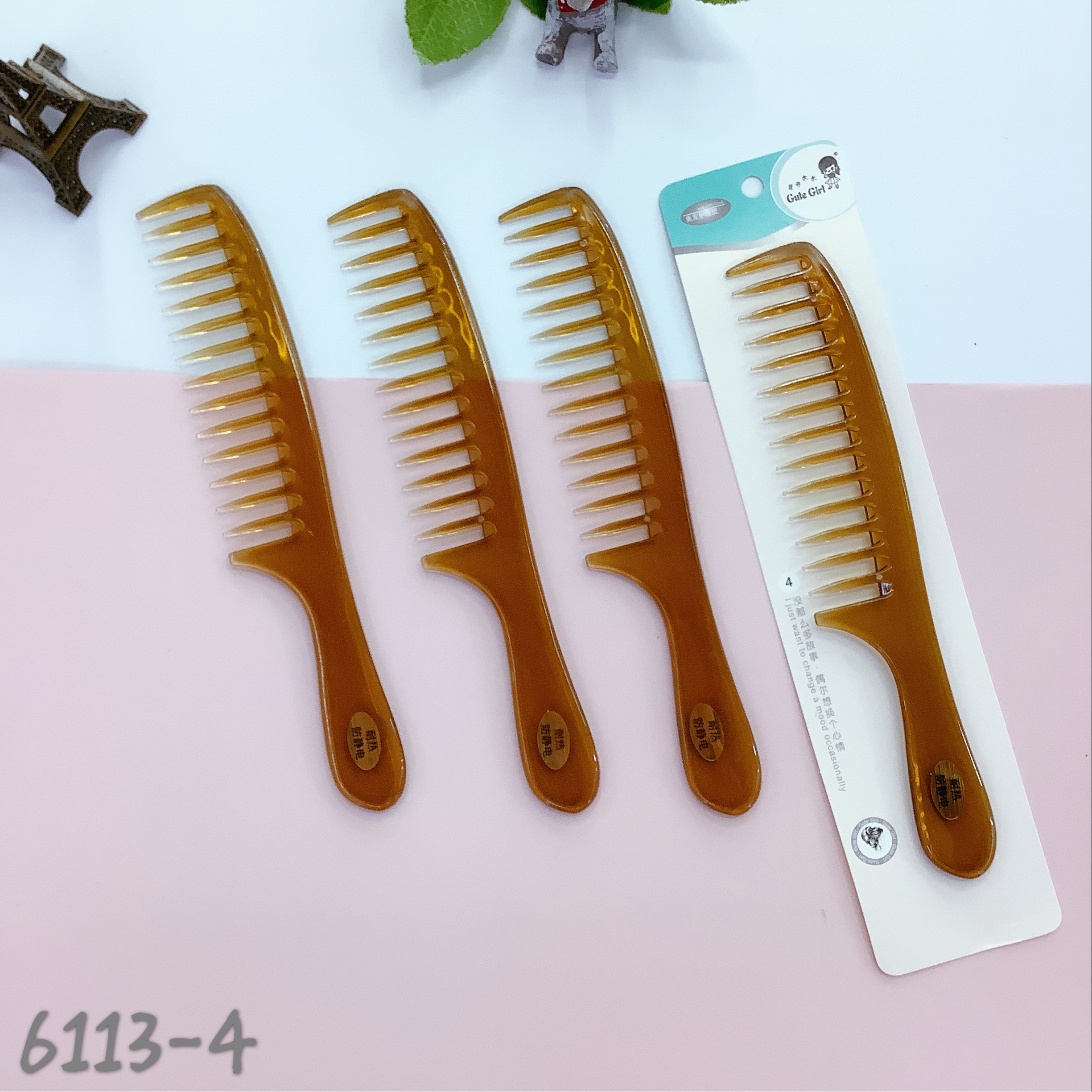 Amber and copal colored combs are placed on horn-shaped combs details Picture