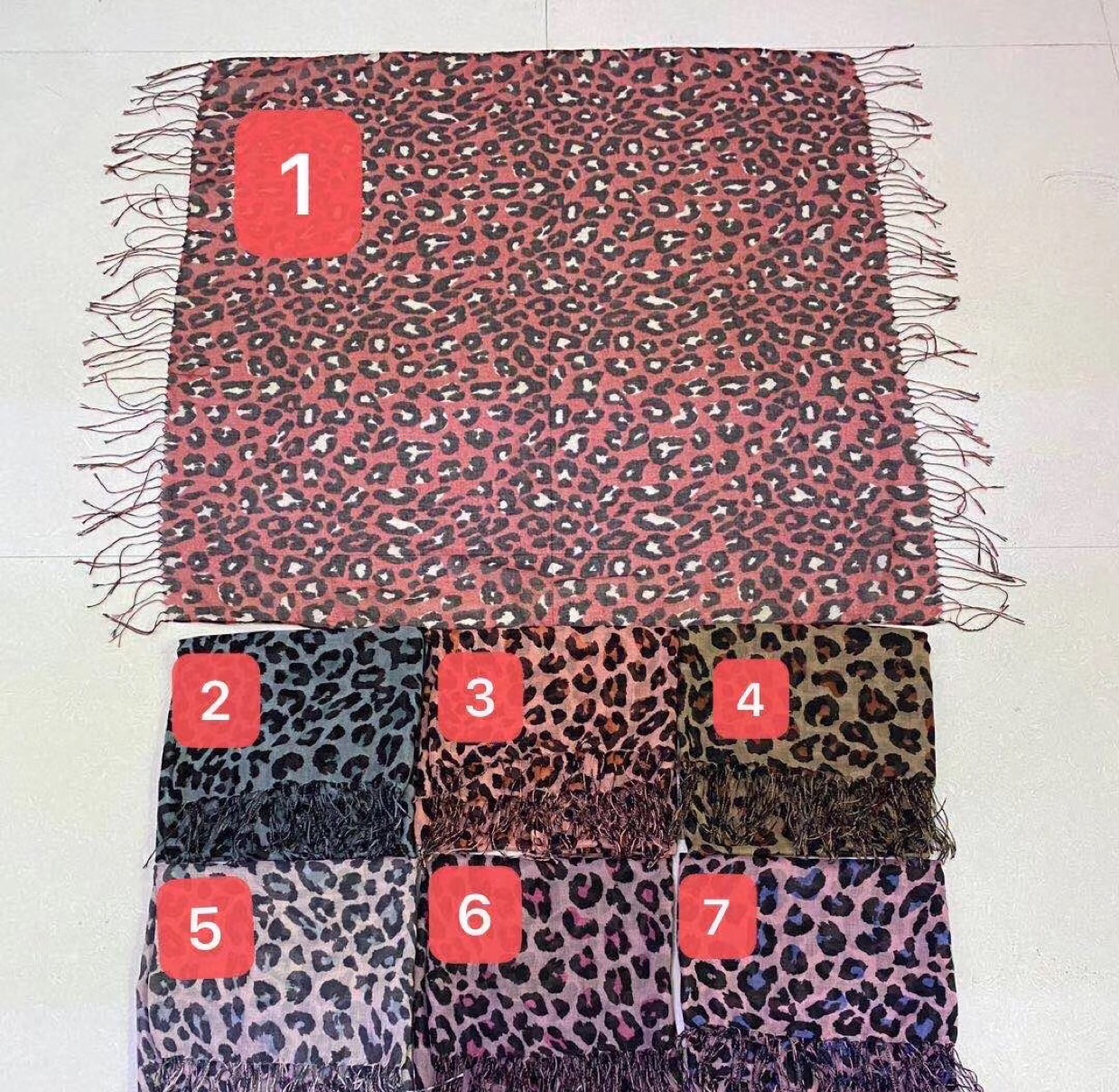 Digital Printing Autumn And Winter New 90 Small Square Wipes 02