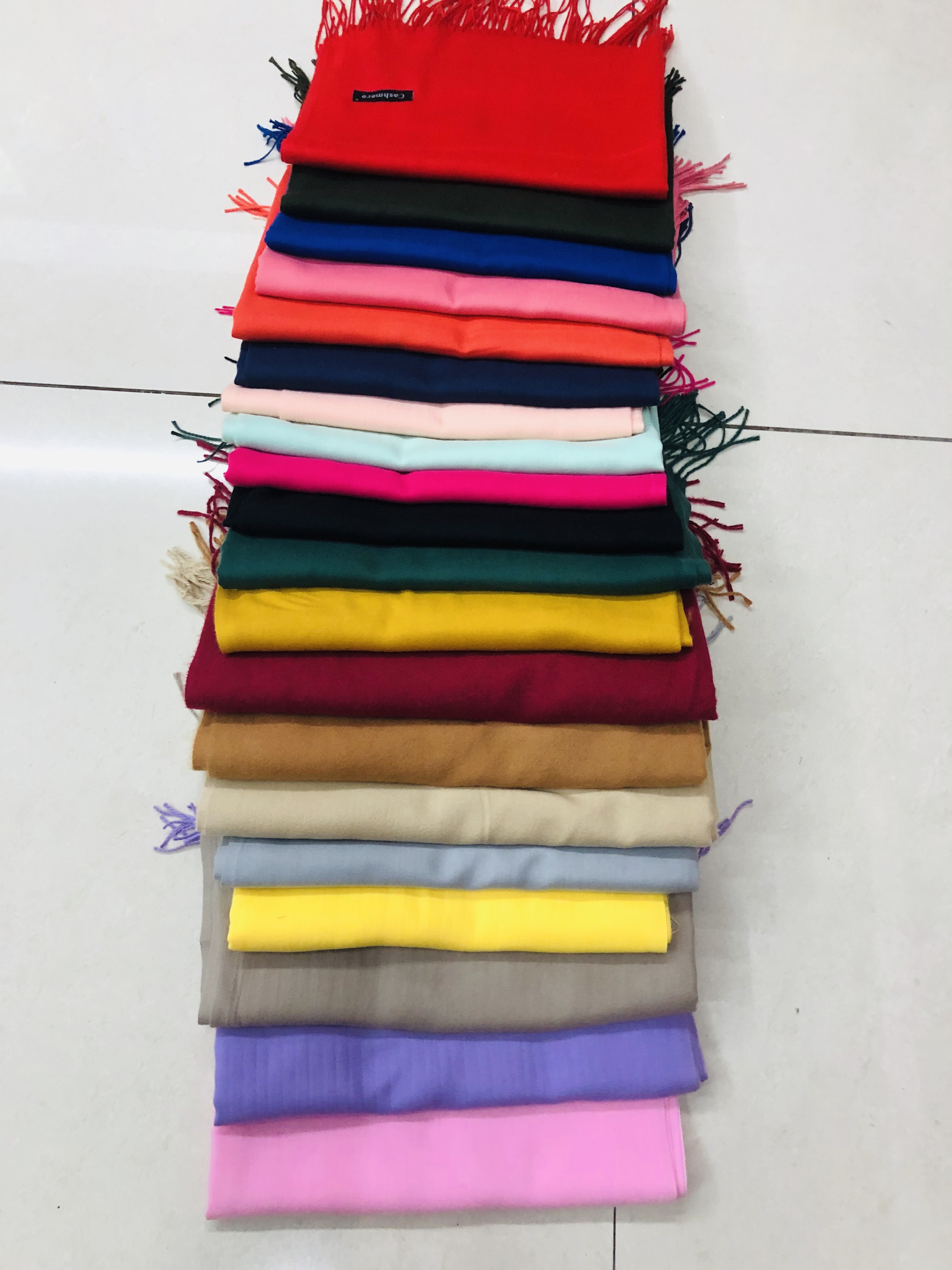 Autumn And Winter All Wear Scarves And Shawls details Picture