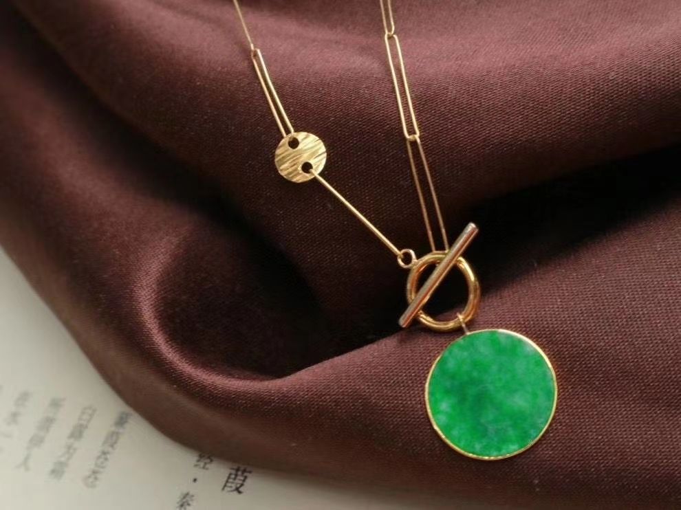 巴洛克风格 18k金镶嵌天然翡翠大饼项链 链身为进口手工链 可调节细节图