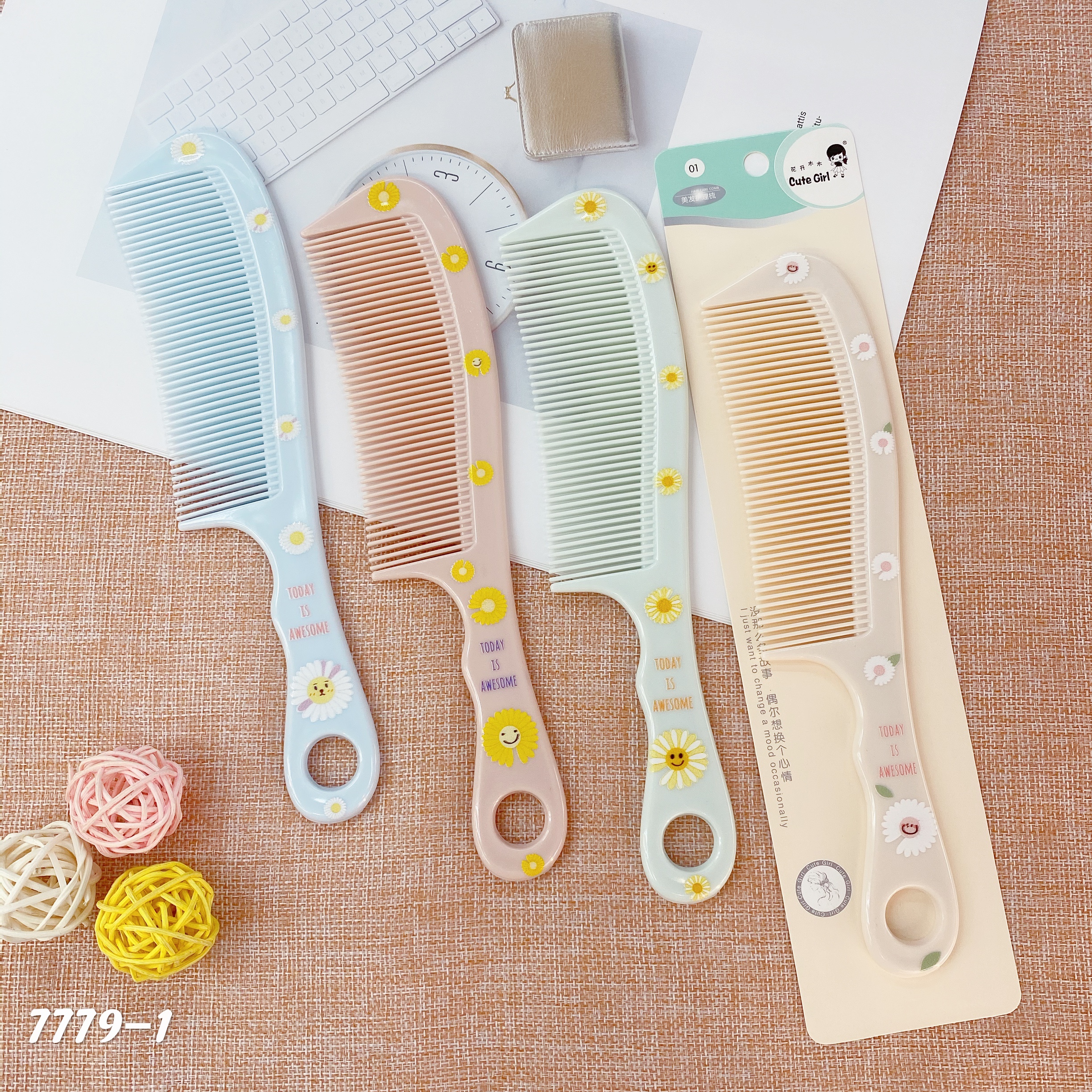 Best-selling promotional pattern: Daisy flower pattern printed pattern comb undefined