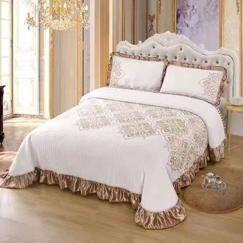 Three-Piece Bed Cover Set -6610