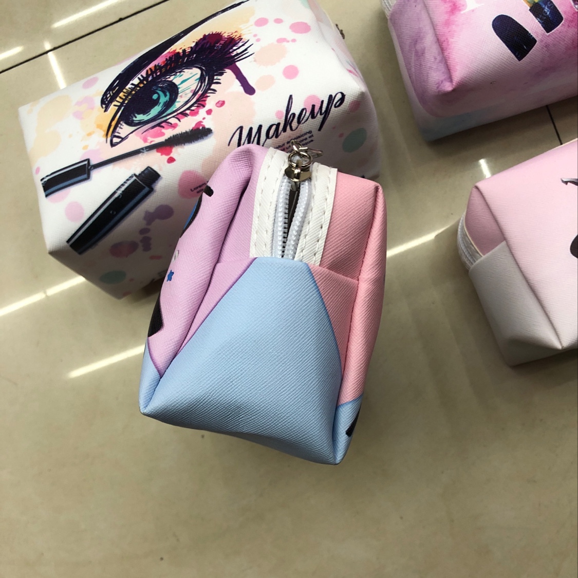 化妆品印刷化妆包收纳包零钱包皮革细节图