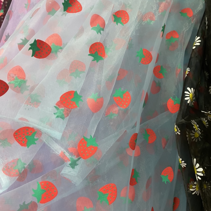 Strawberry-shaped gauze 2 factory direct sales, new season products available for wholesale or retail