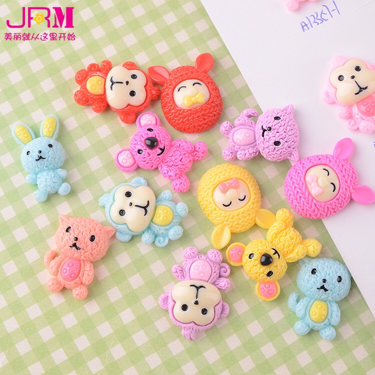 Resin accessories with children accessories
