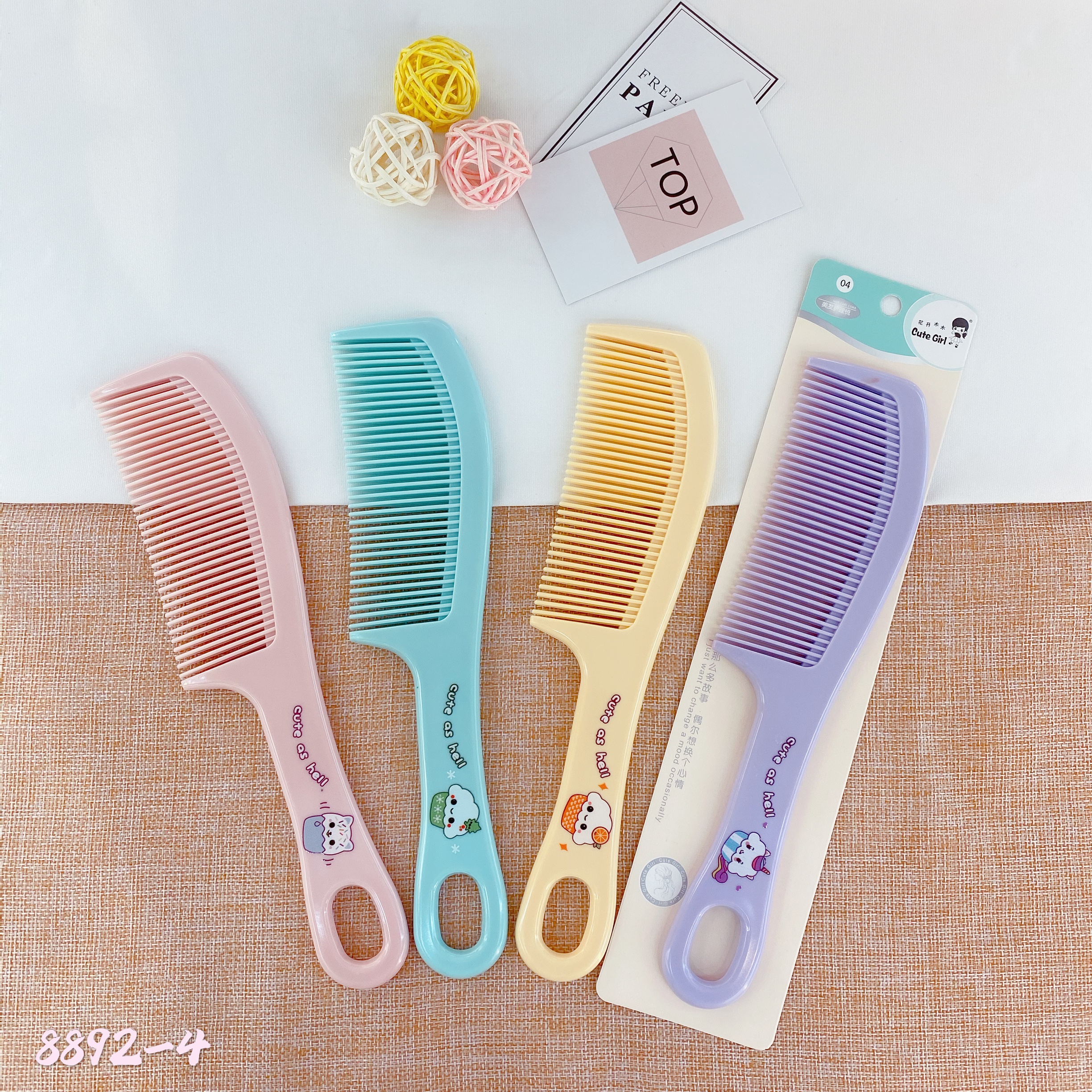 Cartoon hair comb Application Scenario