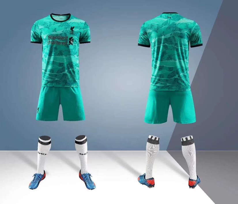 Sports suit 21 thumbnail