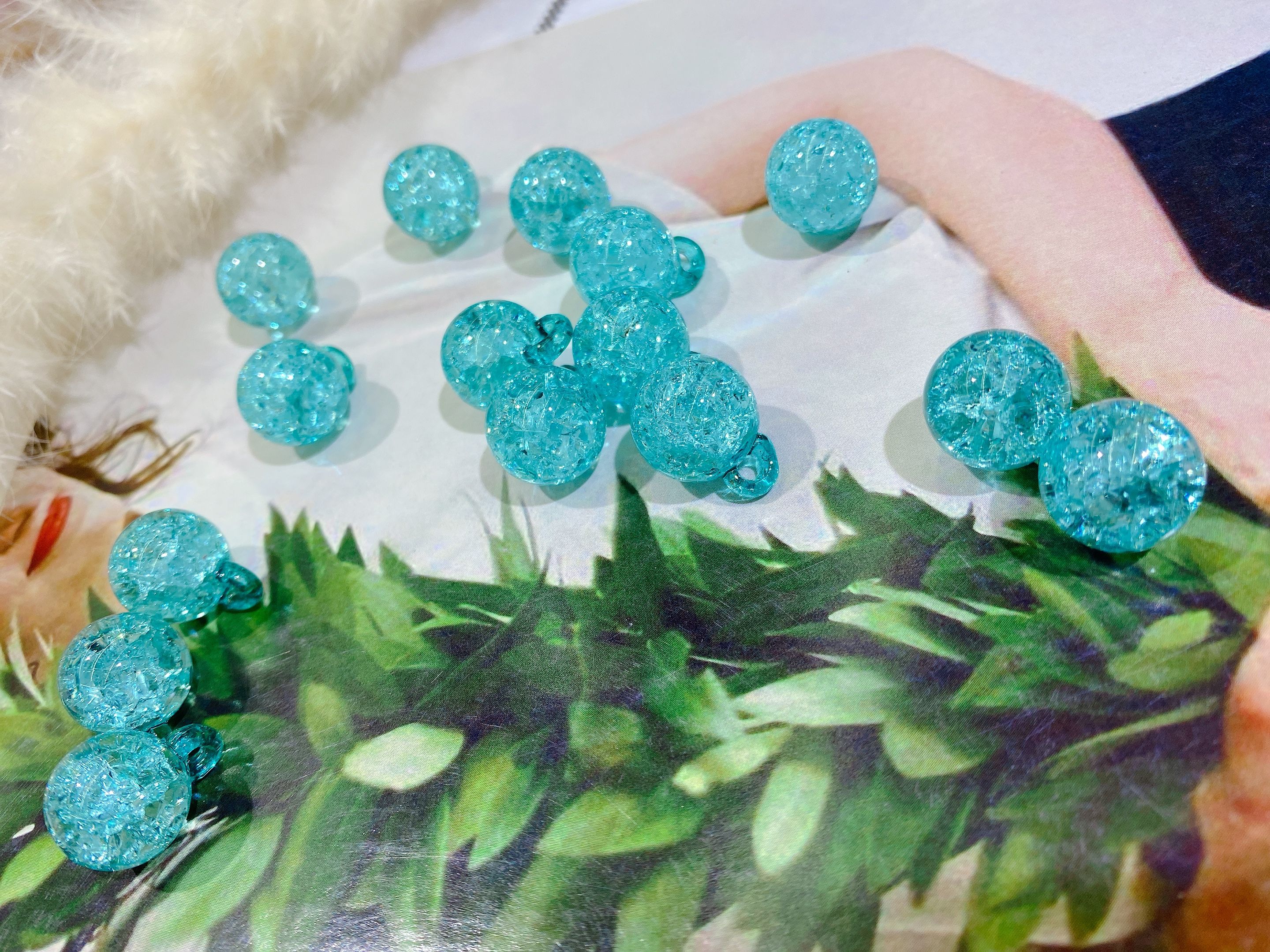 Acrylic perforated small round ball floral headband accessory Item Picture