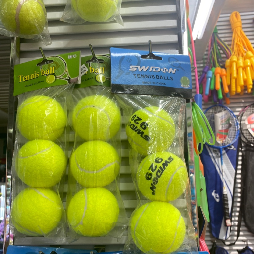 Train tennis with a 6-centimeter training ball